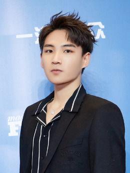 演员邹运个人资料,影视新星，多才多艺的青春力量