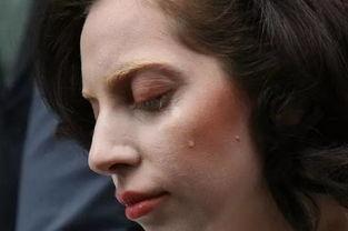 爱哭的女明星,揭秘爱哭女明星的感人瞬间  第2张