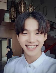 周彦辰流行之王资料,流行之王的璀璨星途与音乐传奇  第2张